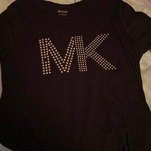 Michael kors t-shirt size small